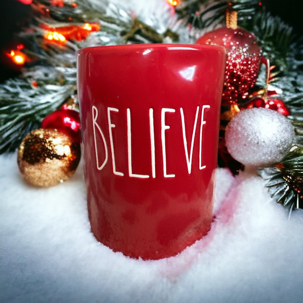 Rae Dunn “Believe” candle